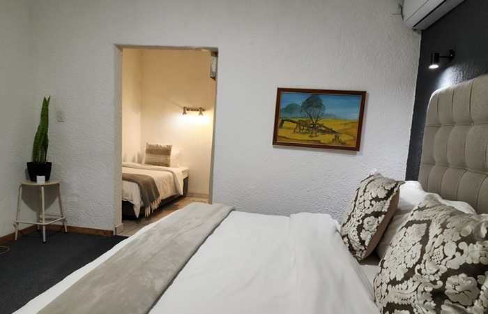 bedroom4