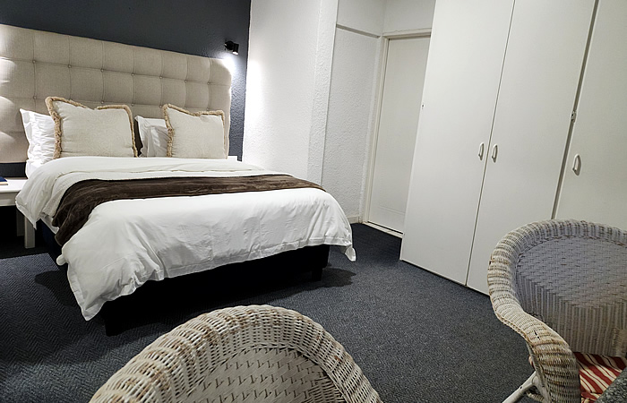 bedroom2